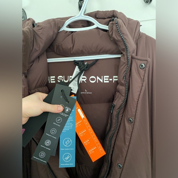 NWT TNA aritzia super one puff long brown size L $398+tax retail down puffer - Picture 3 of 5